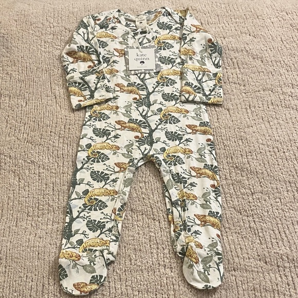 Kate Quinn Chameleon and Leaf Print Footsie - Picture 2 of 5